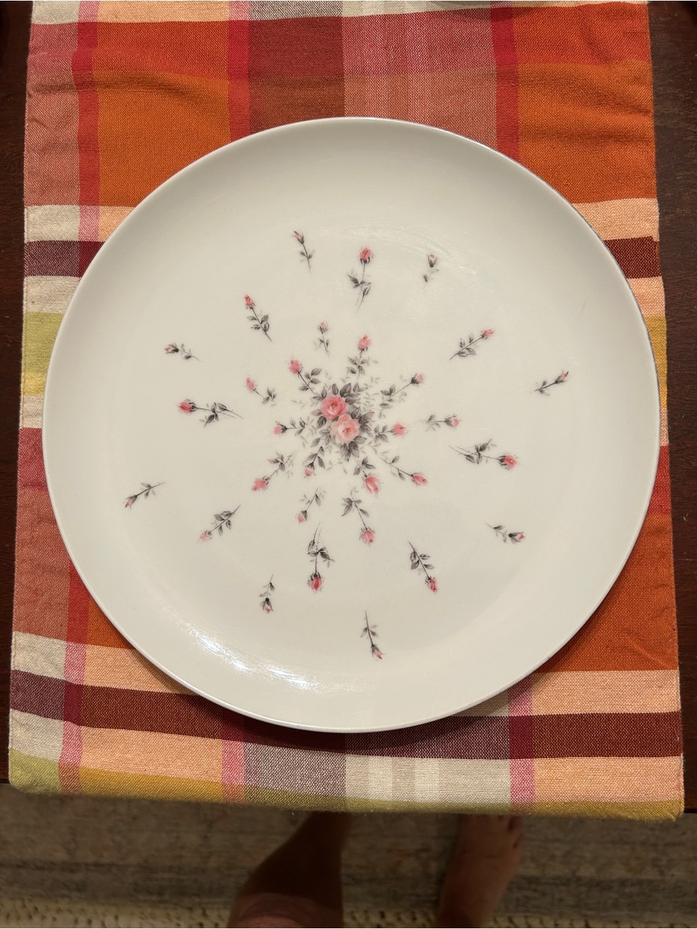 Harmony House China Porcelain Dinner Plate with Pink Floral Motif.